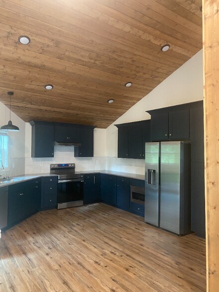 Building Photo - 108 Suzanne Dr