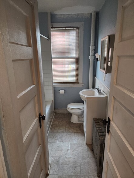 Second Floor Bathroom - 232 N Shippen St