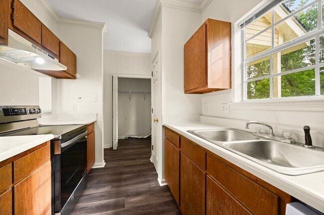 Building Photo - 5374 Rosedown Ct