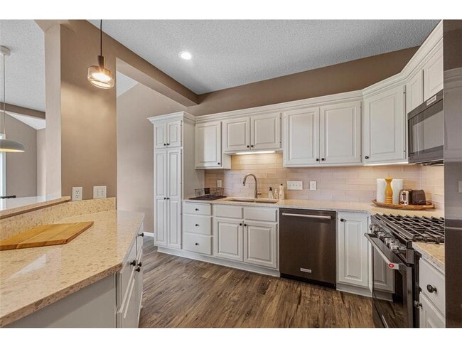 Building Photo - 1128 Shumway Ct
