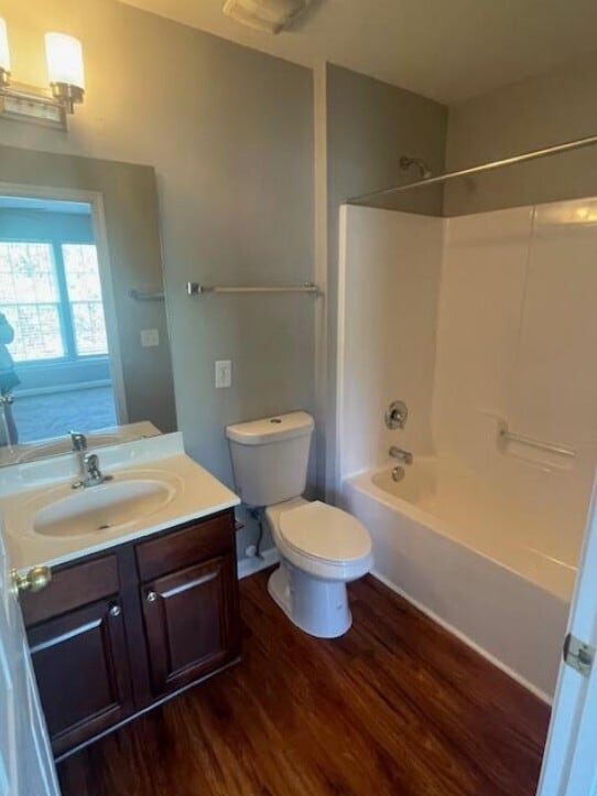 Building Photo - MOVE IN SPECIAL! $200 OFF FIRST MONTHS REN...