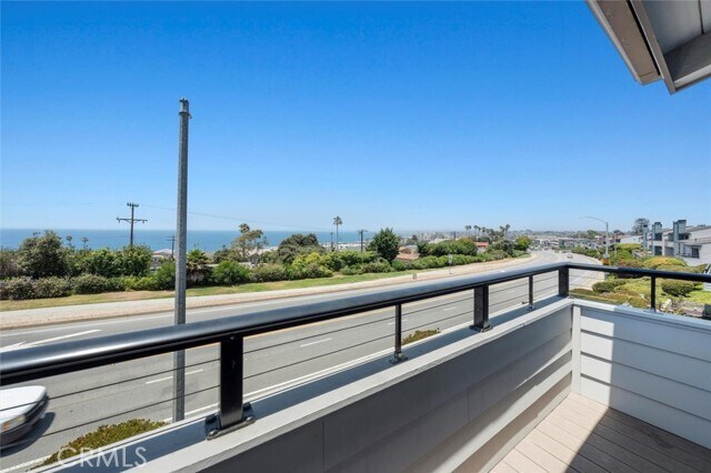 Building Photo - 446 Palos Verdes Blvd