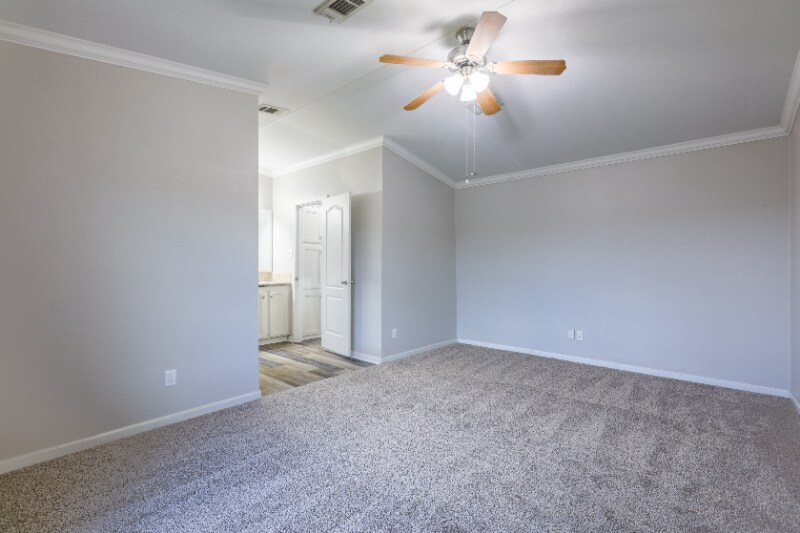 Building Photo - 7151 Woodlake Pkwy