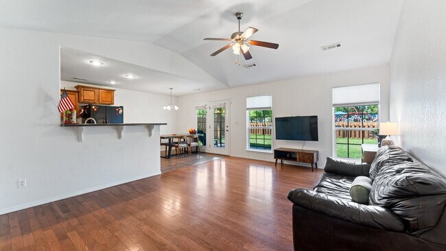 Building Photo - 4486 W Serviceberry Dr