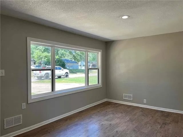 Building Photo - 11117 Bristol Terrace