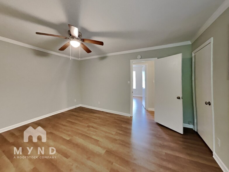 Building Photo - 3125 Cobblestone Dr