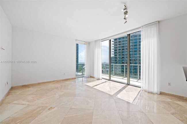 Building Photo - 1050 Brickell Ave