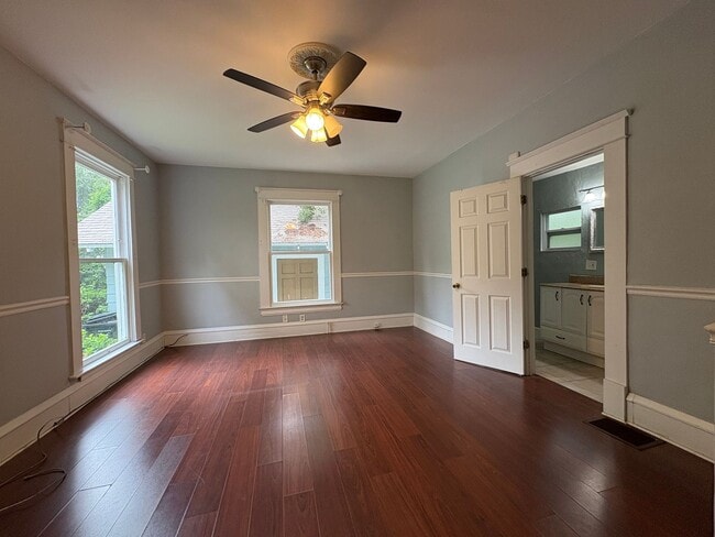 Building Photo - 500 S Eola Dr