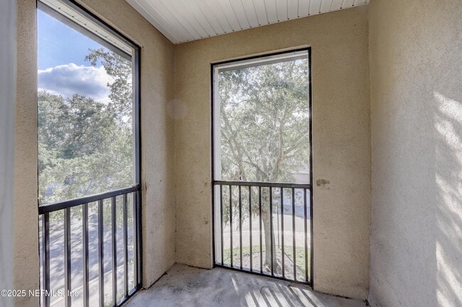 Building Photo - 12301 Kernan Forest Blvd