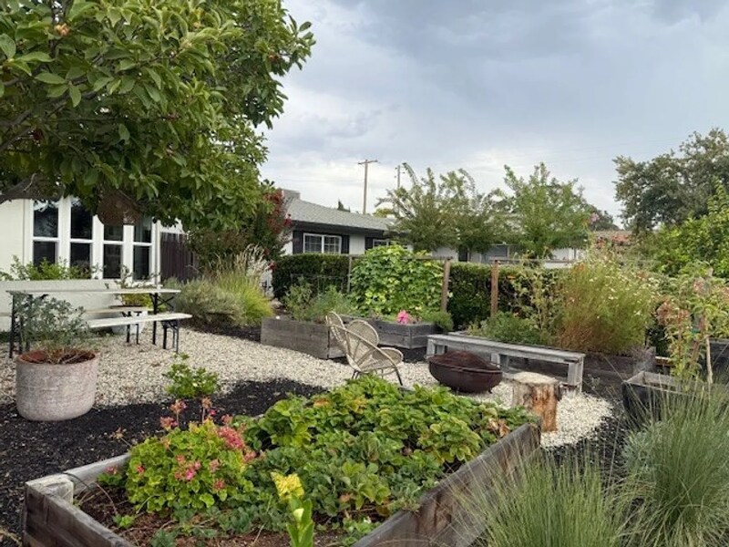 Building Photo - 1511 Dana Way