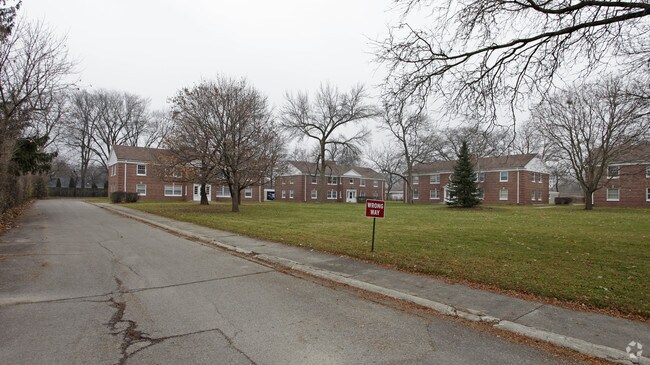 Building Photo - 820 Parish Ct
