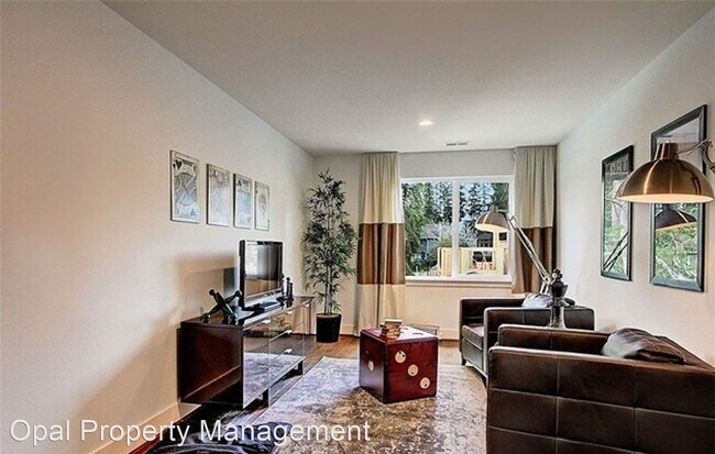 Building Photo - 4 br, 3 bath House - 33154 Holly Avenue So...