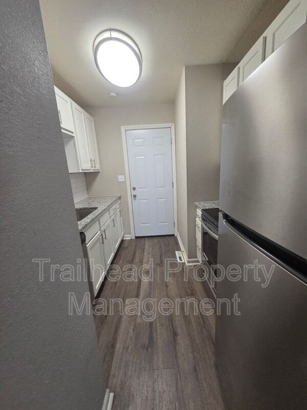 Building Photo - 9416 East 14th St S