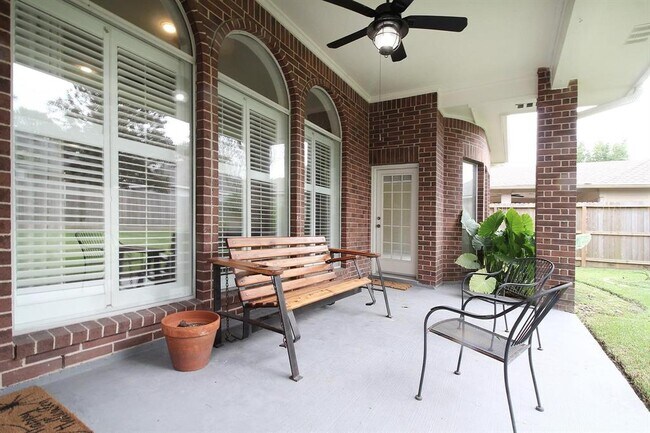 Building Photo - 18811 Cypress Chateau Dr