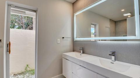 Building Photo - 6813 Viento Way