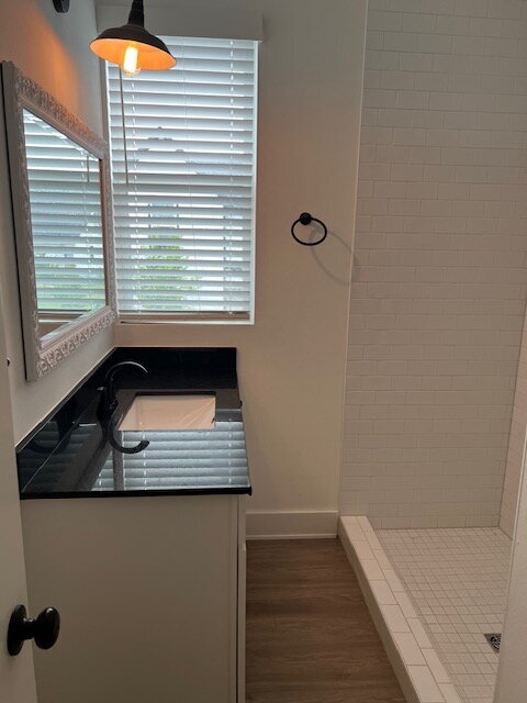 Building Photo - Modern 2BR Townhome Just Minutes from the ...
