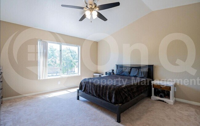 Building Photo - 877 W Shellfish Dr