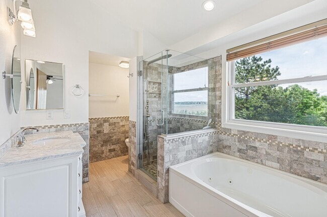 Building Photo - 12765 Utica Cir