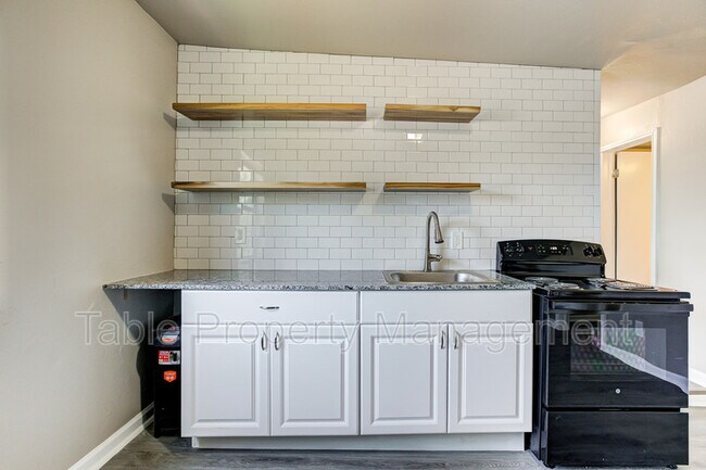 Building Photo - 1919 NW 11th St