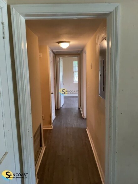 Building Photo - 5301 Park St