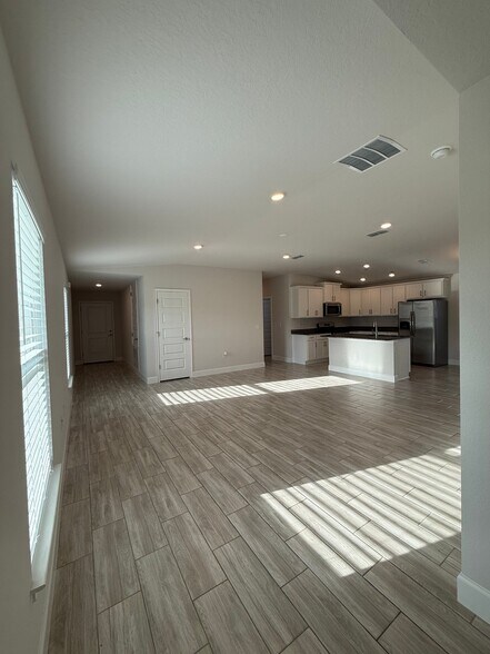 Building Photo - 36132 Trinity Glade Rd