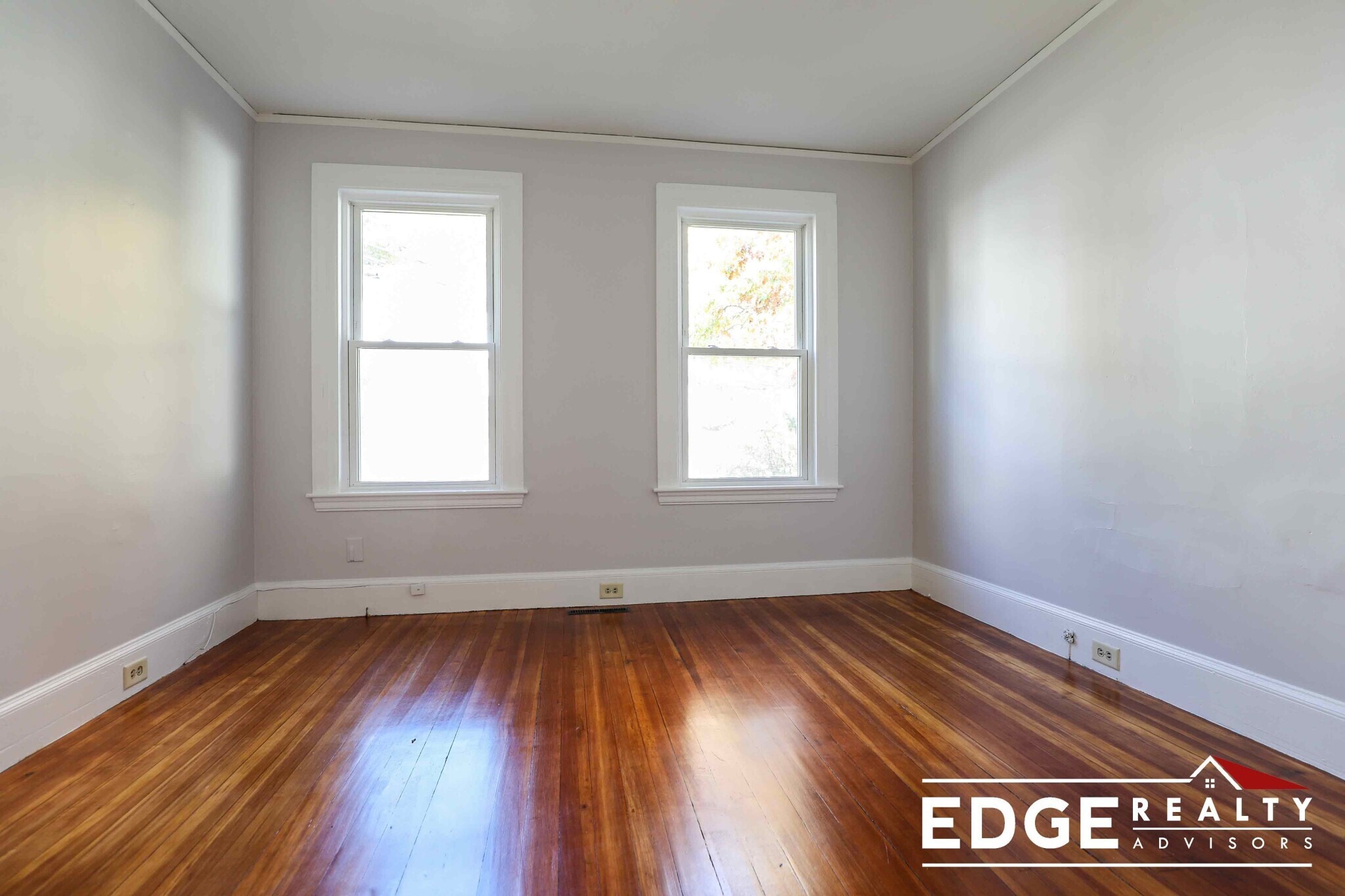 Building Photo - 33 Palmer St