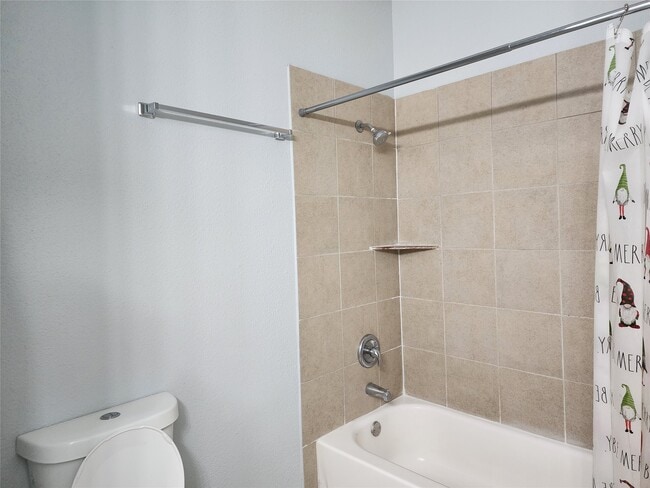Building Photo - 2255 Braeswood Park Dr