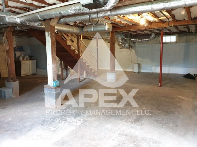 Building Photo - NORTH KNOX - 3 Bd Single Family Brick Ranc...