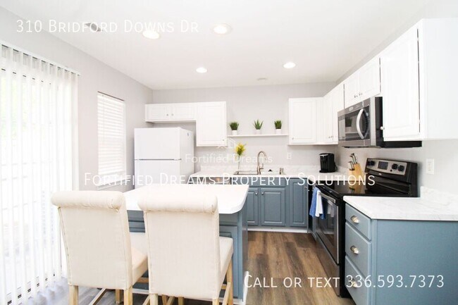 Building Photo - 310 Bridford Downs Dr
