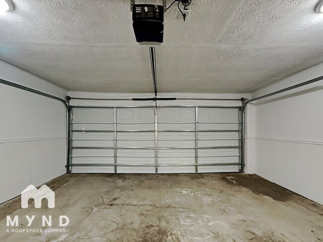 Building Photo - 3457 White Oak Ct