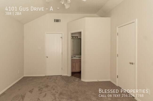 Building Photo - 4101 Gus Dr