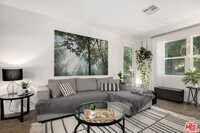 Building Photo - 7100 Playa Vista Dr