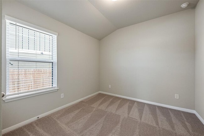 Building Photo - 112 Short Toed Swoop