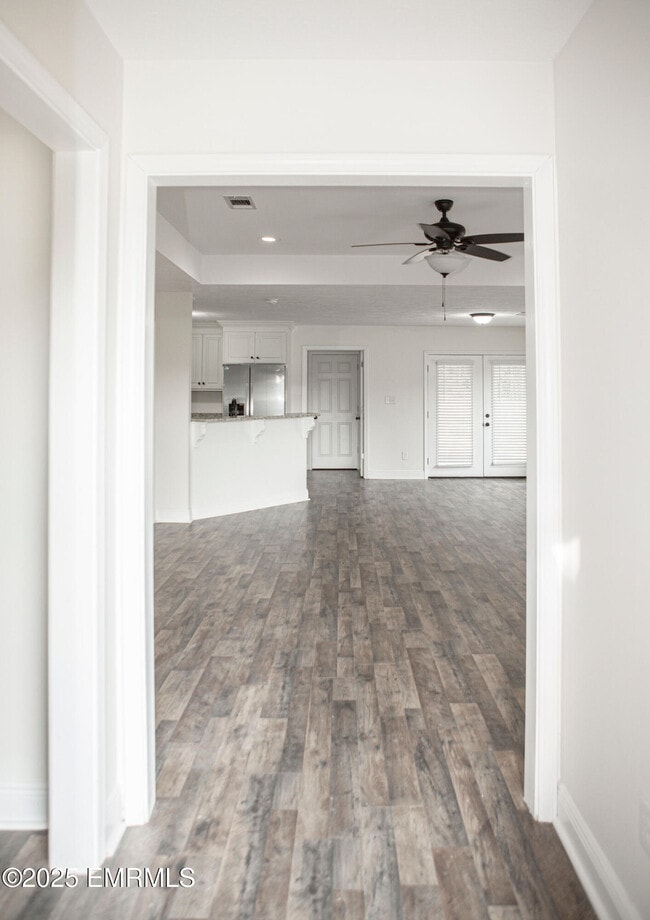 Building Photo - 6821 10th Ave