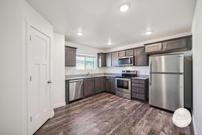 Building Photo - Dublin Farms Townhomes