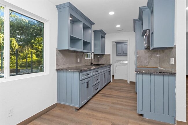 Building Photo - 26424 Leisure Ln