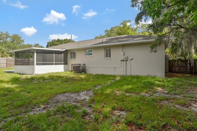 Building Photo - 4664 Donovan St