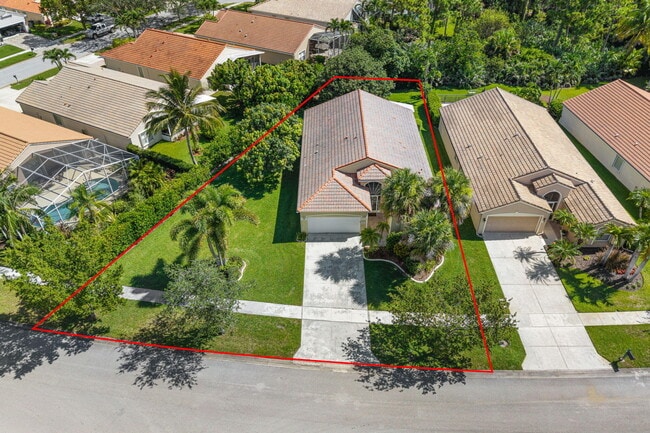 Building Photo - 6980 SE Twin Oaks Cir