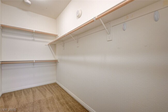 Building Photo - 5921 Altissimo St