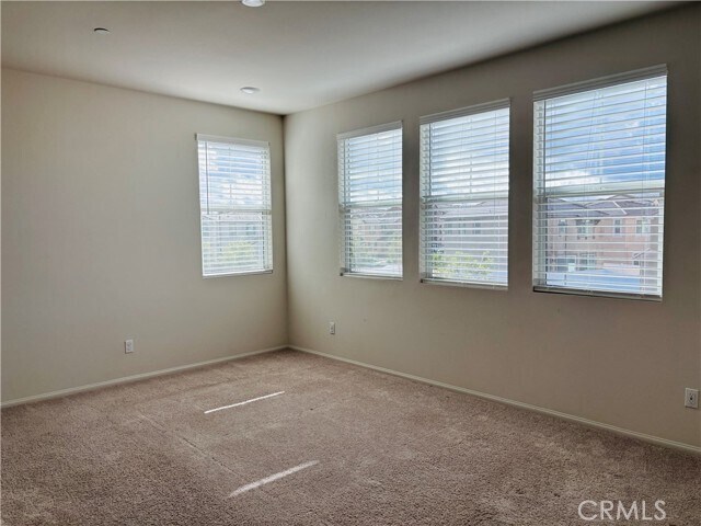 Building Photo - 40681 Birchfield Dr