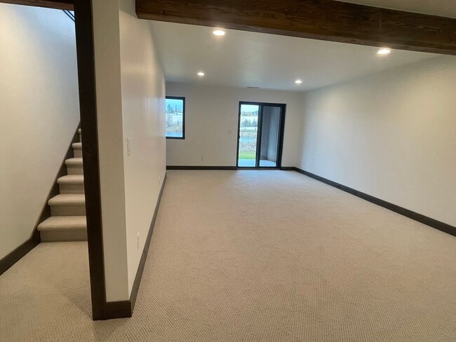 Building Photo - Brand New Three Story Whitefish Townhouse