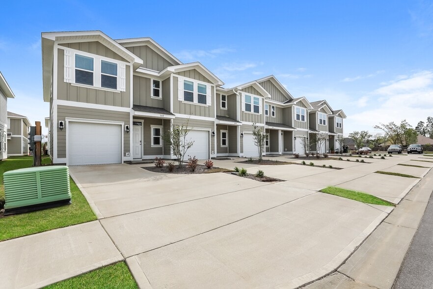 Building Photo - 1655 Caleigh Ct
