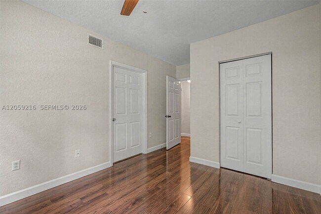 Building Photo - 1003 Belmont Ln
