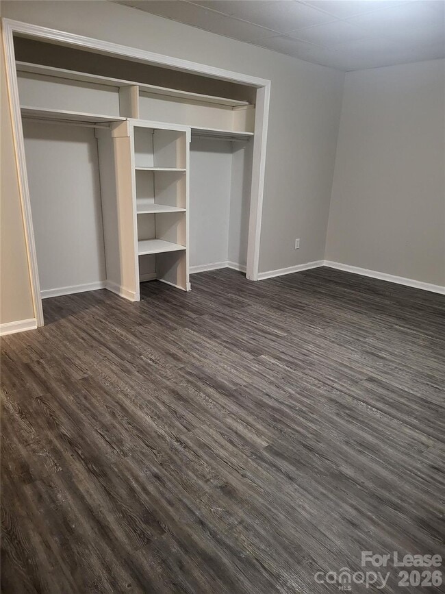 Building Photo - 451 Montgomery Ave