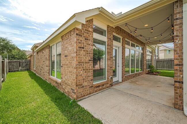 Building Photo - 13315 Peach Orchard Ln