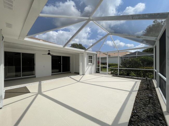 Building Photo - 6503 Geminata Oak Ct