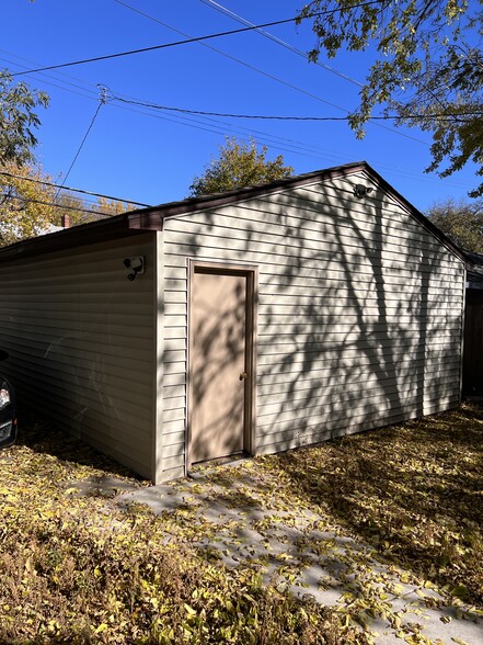 2 Car Garage - 1801 Marshall Ave