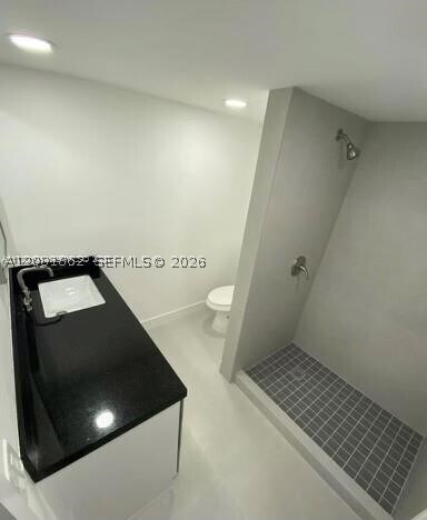 Building Photo - 10000 NW 80th Ct