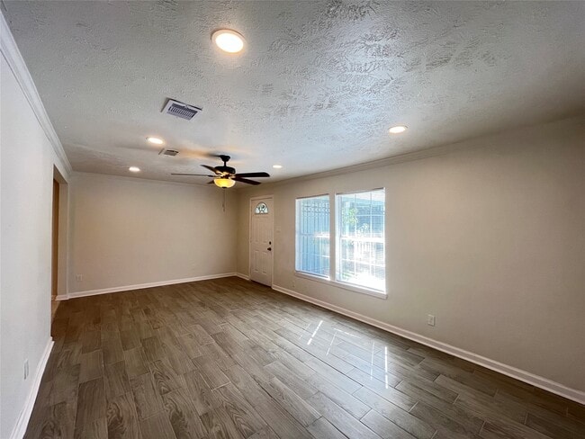 Building Photo - 7337 Orville St