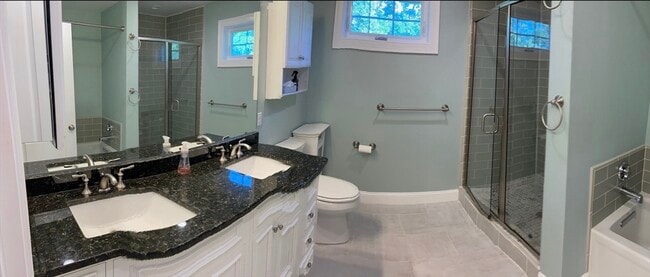 Building Photo - 10 A Arredondo Cir